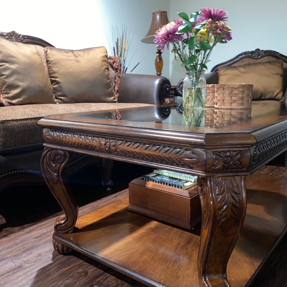 Couch set - Picture 2 of 7